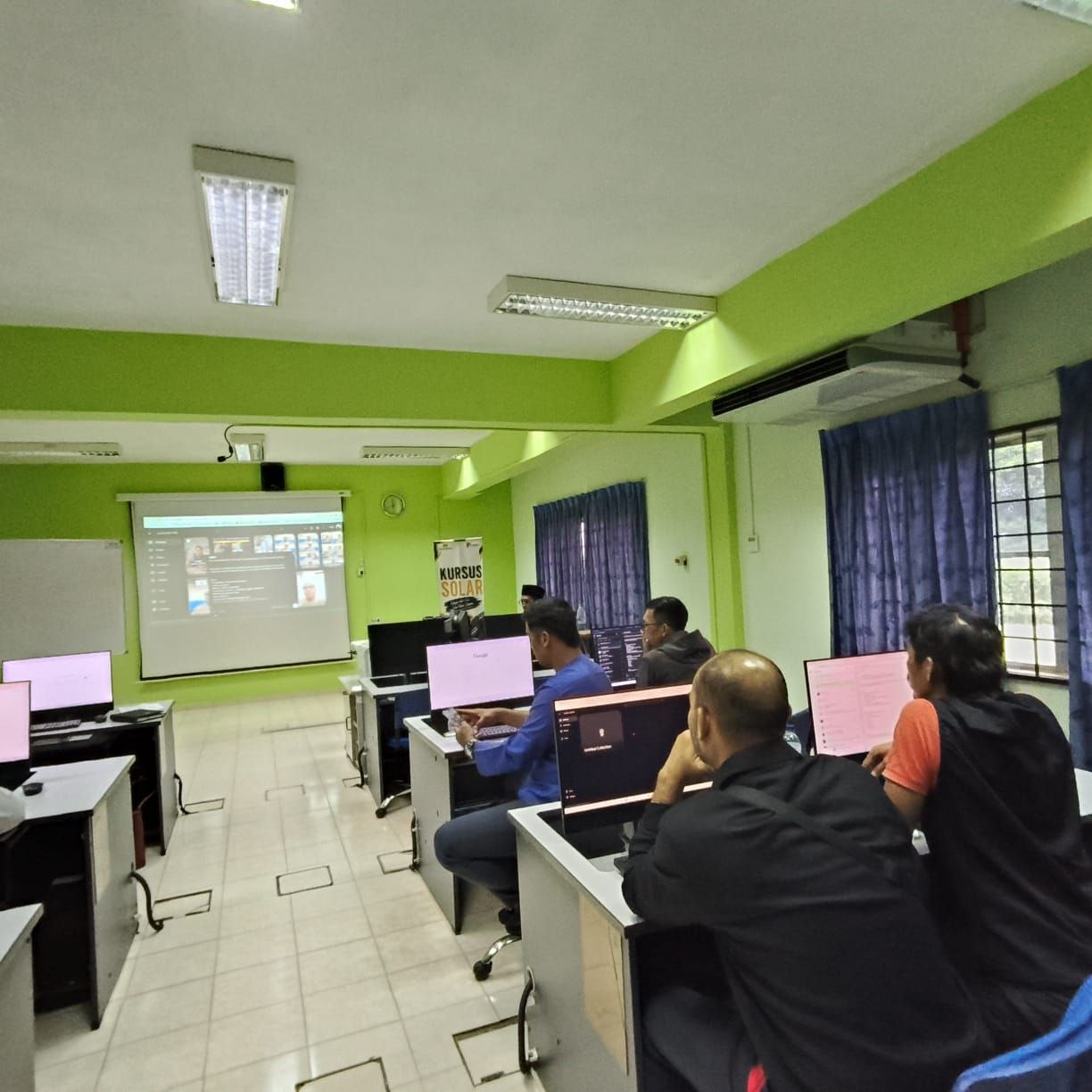 Sesi bimbingan AI secara hands-on